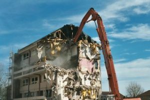 demolición de un condominios